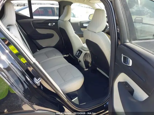 YV4AC2HK2N2780654 2022 VOLVO XC40 - Image 8