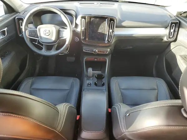 YV4AC2HK4K2154423 2019 VOLVO XC40 - Image 8
