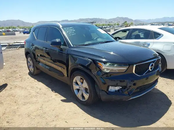 YV4AC2HK4L2226318 2020 VOLVO XC40 - Image 1