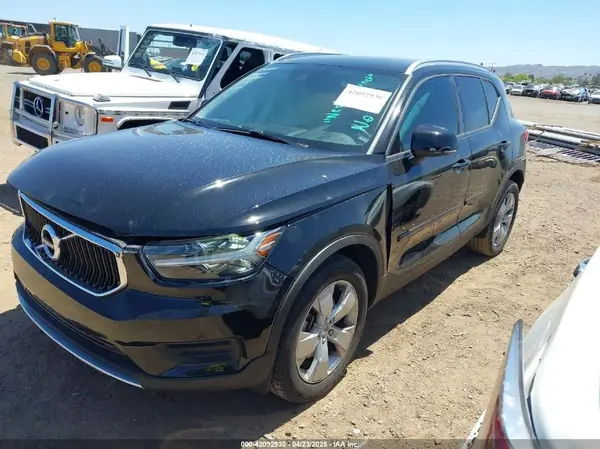 YV4AC2HK4L2226318 2020 VOLVO XC40 - Image 2