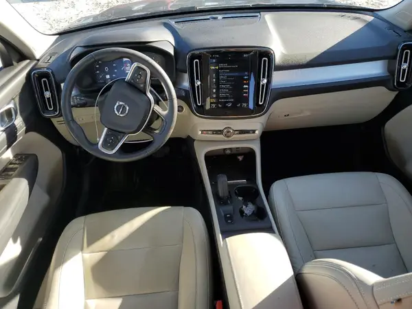 YV4AC2HK4M2431462 2021 VOLVO XC40 - Image 8