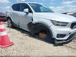YV4AC2HK4M2486512 2021 VOLVO XC40