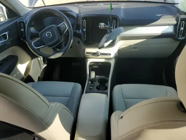 YV4AC2HK4M2604185 2021 VOLVO XC40 - Image 8