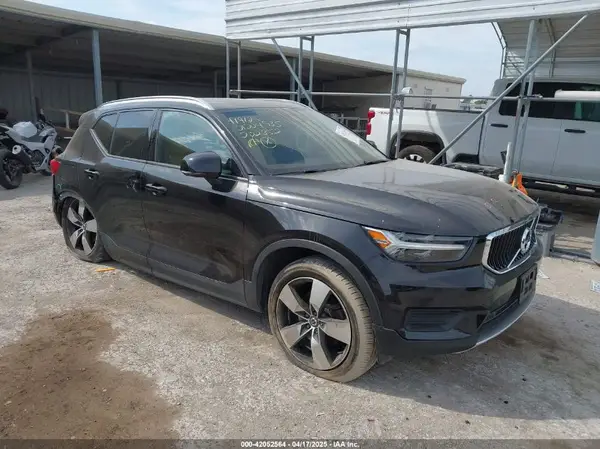 YV4AC2HK5L2202352 2020 VOLVO XC40 - Image 1