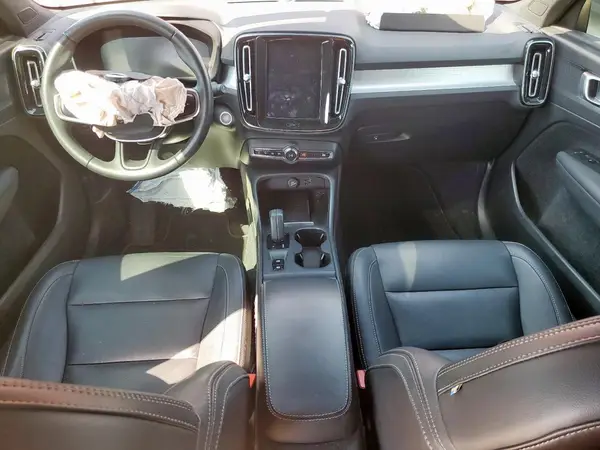 YV4AC2HK5L2296023 2020 VOLVO XC40 - Image 8