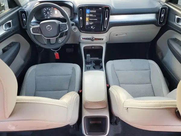 YV4AC2HK6L2216793 2020 VOLVO XC40 - Image 8