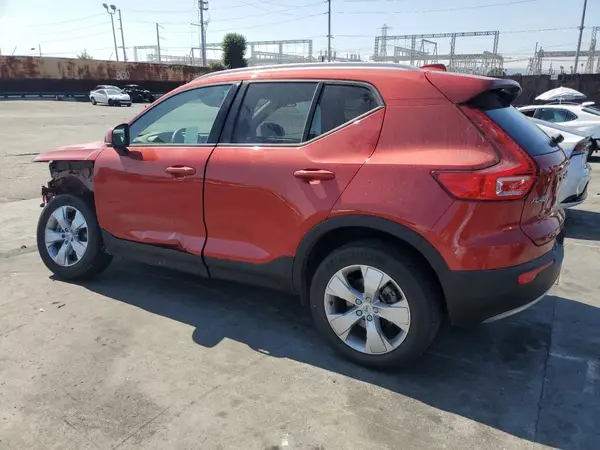 YV4AC2HK6L2226997 2020 VOLVO XC40 - Image 2