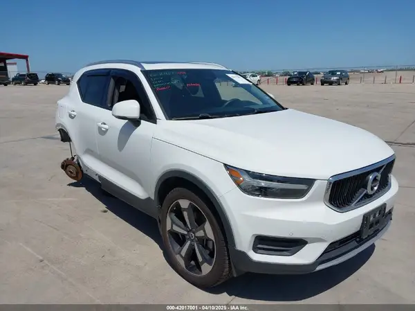 YV4AC2HK6L2244707 2020 VOLVO XC40 - Image 1