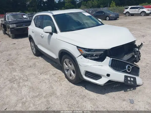 YV4AC2HK6L2264603 2020 VOLVO XC40 - Image 1