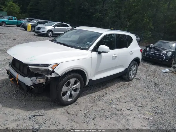 YV4AC2HK6N2748404 2022 VOLVO XC40 - Image 2