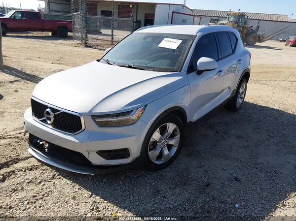 YV4AC2HK6N2748841 2022 VOLVO XC40 - Image 2