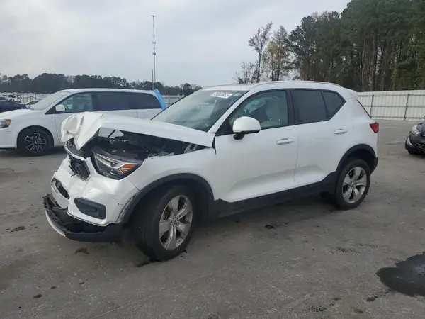 YV4AC2HK6N2774954 2022 VOLVO XC40 - Image 1