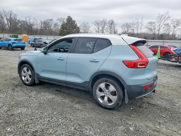 YV4AC2HK7K2090006 2019 VOLVO XC40 - Image 2