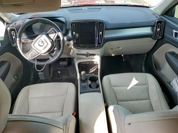 YV4AC2HK7M2454394 2021 VOLVO XC40 - Image 8