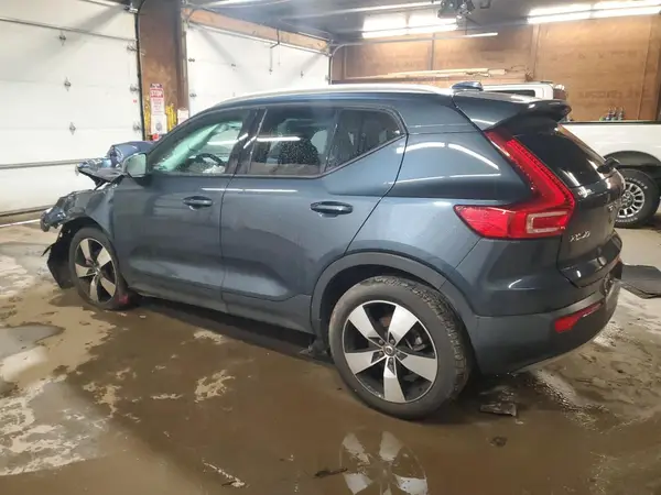 YV4AC2HK8M2556481 2021 VOLVO XC40 - Image 2