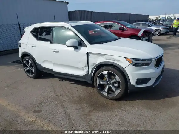 YV4AC2HK9L2206453 2020 VOLVO XC40 - Image 1