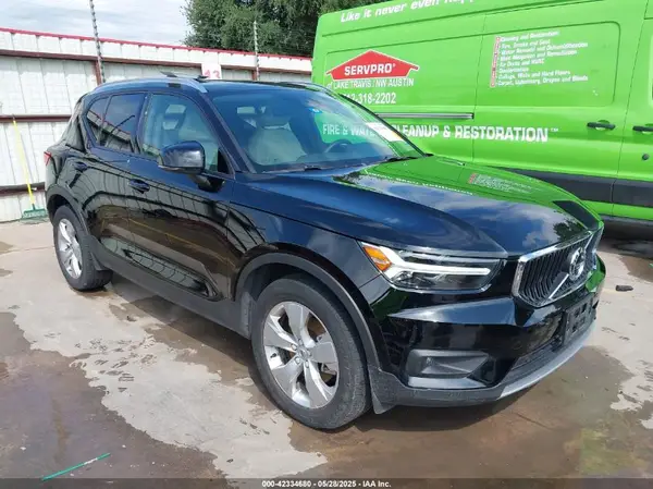 YV4AC2HK9M2426239 2021 VOLVO XC40 - Image 1
