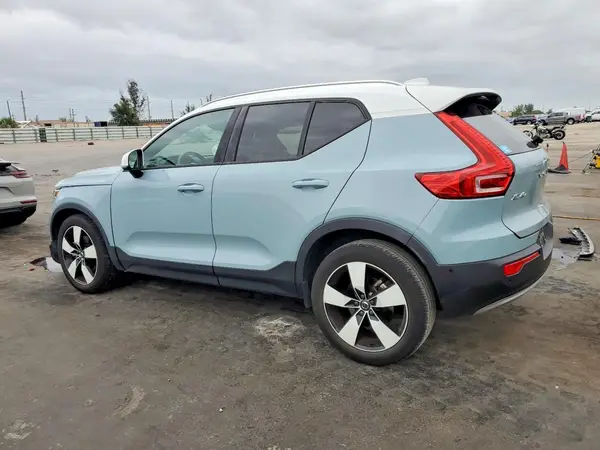 YV4AC2HKXK2057565 2019 VOLVO XC40 - Image 2