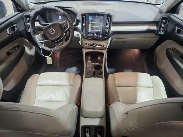 YV4AC2HL2K2071775 2019 VOLVO XC40 - Image 8
