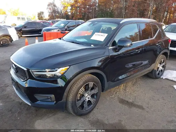 YV4AC2HL9K2094552 2019 VOLVO XC40 - Image 2