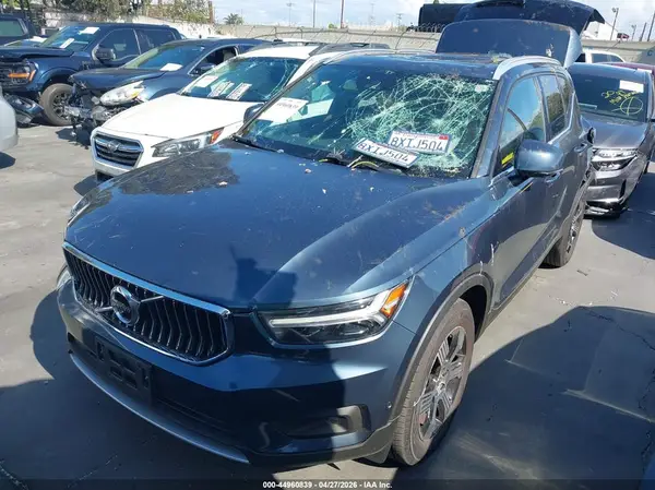 YV4AC2HL9M2602540 2021 VOLVO XC40 - Image 2