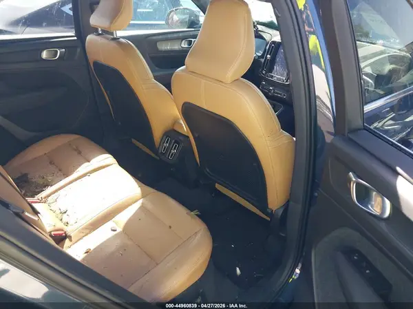 YV4AC2HL9M2602540 2021 VOLVO XC40 - Image 8