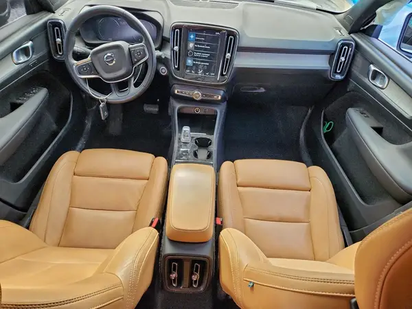 YV4AC2HLXM2562081 2021 VOLVO XC40 - Image 8