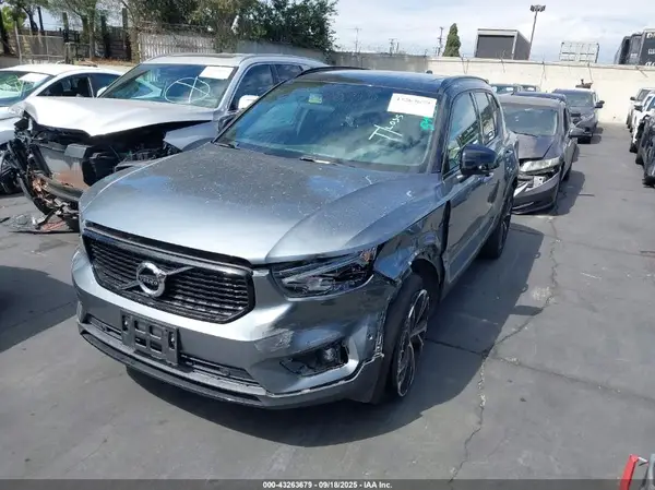 YV4AC2HM0K2152315 2019 VOLVO XC40 - Image 2