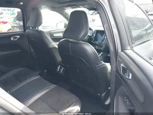 YV4AC2HM0K2152315 2019 VOLVO XC40 - Image 8