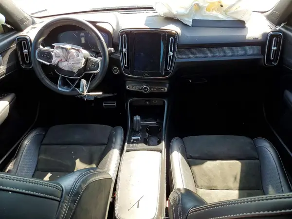 YV4AC2HM0L2172694 2020 VOLVO XC40 - Image 8