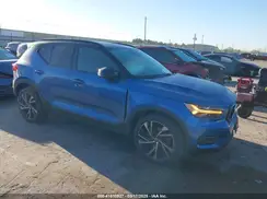 YV4AC2HM1K2105875 2019 VOLVO XC40