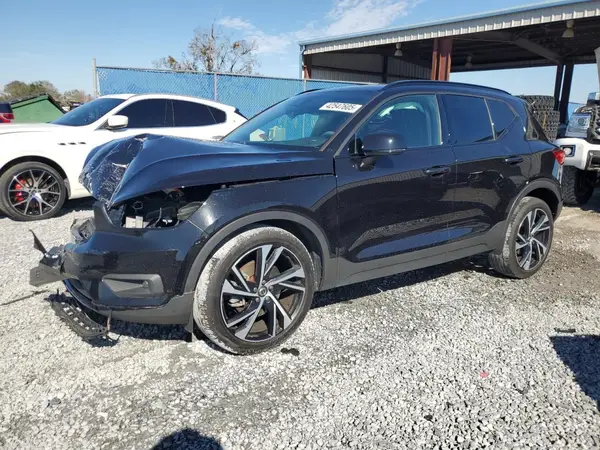 YV4AC2HM1M2407086 2021 VOLVO XC40 - Image 1