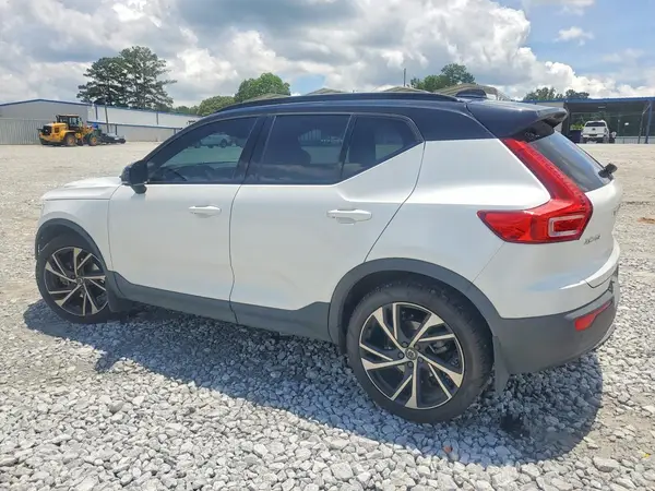 YV4AC2HM4M2566667 2021 VOLVO XC40 - Image 2