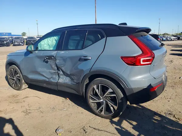 YV4AC2HM5N2780519 2022 VOLVO XC40 - Image 2