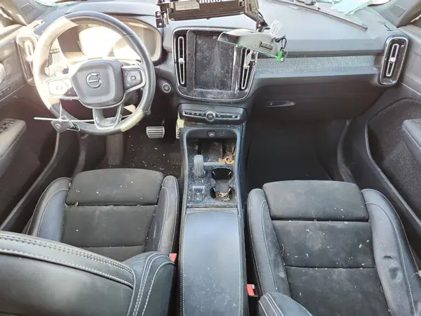 YV4AC2HM6L2205441 2020 VOLVO XC40 - Image 8