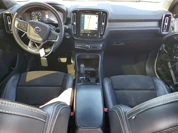 YV4AC2HM6M2487226 2021 VOLVO XC40 - Image 8