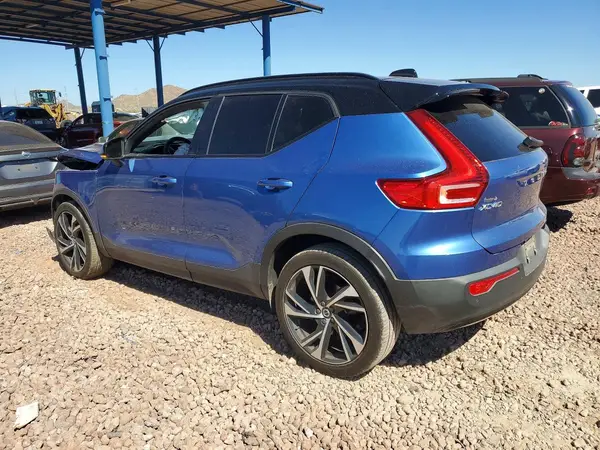 YV4AC2HM6M2488151 2021 VOLVO XC40 - Image 2