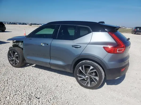 YV4AC2HM7K2106237 2019 VOLVO XC40 - Image 2