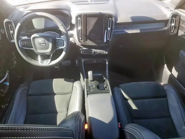 YV4AC2HM7K2106237 2019 VOLVO XC40 - Image 8