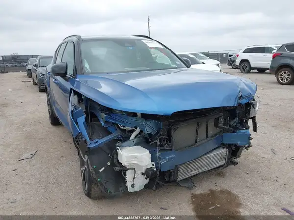YV4AC2HM7L2324423 2020 VOLVO XC40 - Image 1