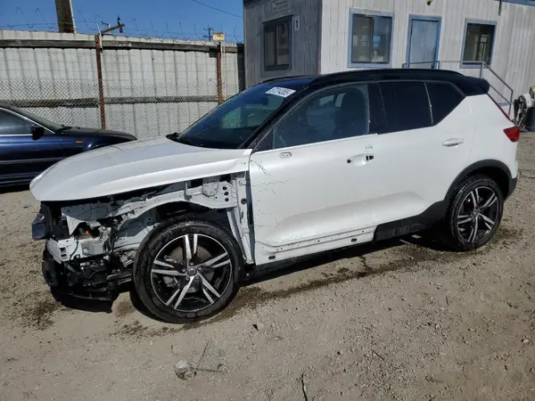 YV4AC2HM8L2346253 2020 VOLVO XC40 - Image 1