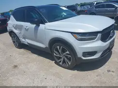 YV4AC2HM8N2741858 2022 VOLVO XC40
