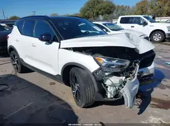 YV4AC2HMXL2345850 2020 VOLVO XC40
