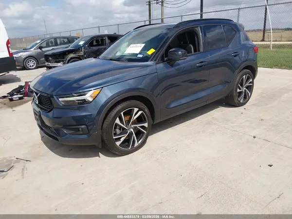 YV4AC2HMXN2646136 2022 VOLVO XC40 - Image 2