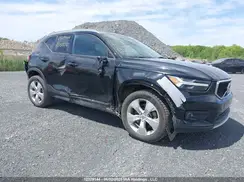 YV4AC2UK1L2313924 2020 VOLVO XC40