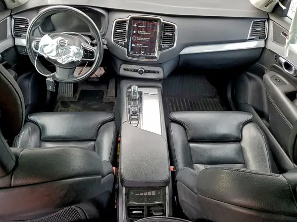 YV4BC0PK8G1068247 2016 VOLVO XC90 - Image 8