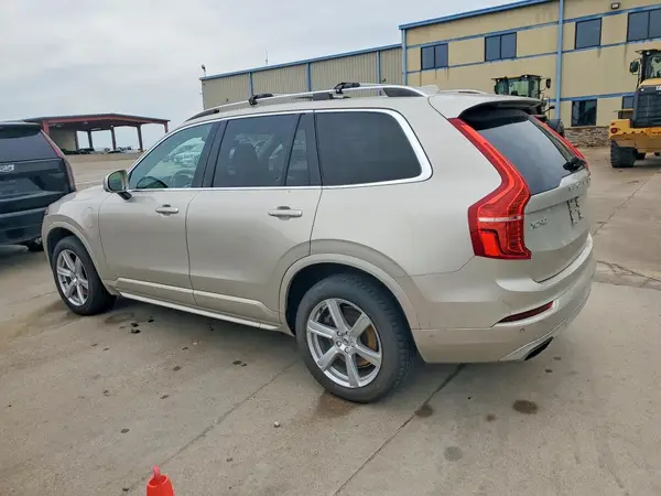 YV4BC0PK9G1050937 2016 VOLVO XC90 - Image 2