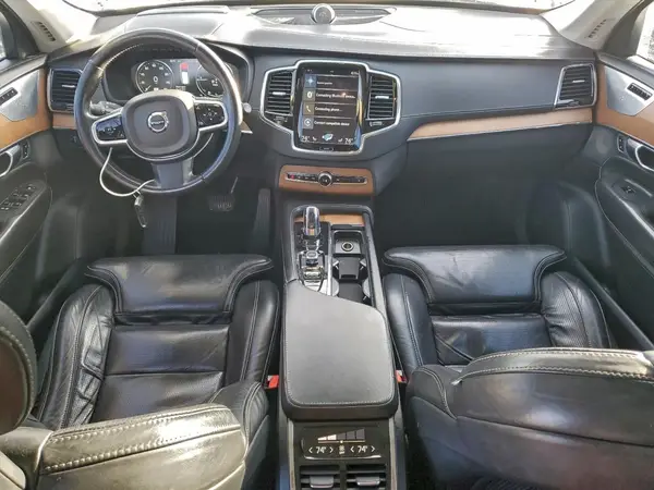 YV4BC0PL0H1108167 2017 VOLVO XC90 - Image 8