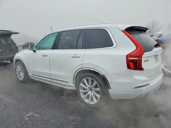 YV4BC0PL0H1126197 2017 VOLVO XC90 - Image 2