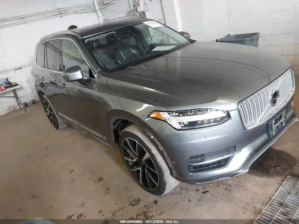 YV4BC0PL0H1163704 2017 VOLVO XC90 - Image 1
